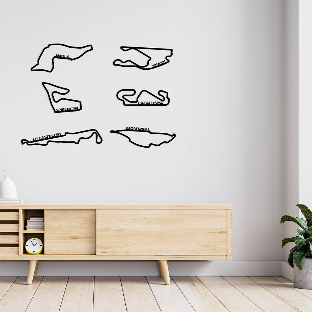 Colección de 6 Circuitos 3D - Madera - WallArt (Mediano)-
Esta colección verdaderamente épica se compone de 6 piezas de madera cortadas con láser de precisión y finamente laqueada con pintura negro mate.
Se incluyen los - Regalos para fanáticos de F1 - Regalos F1